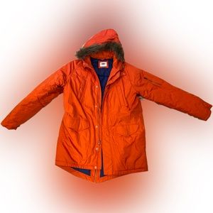 NEVER WORN OLD NAVY WINTER JACKET WITH FAUX FUR LINING ON HOOD